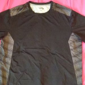 Mens large dry short tee Black gray large soft like new tribal back funk design